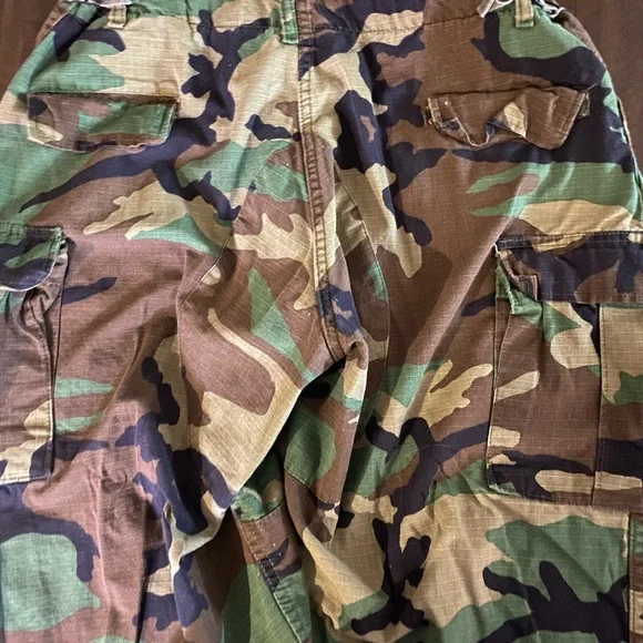 AUTHENTIC CAMO PANTS - Picture 7 of 8